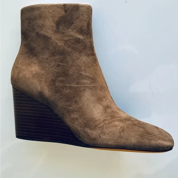 VINCE Women’s Andy Ankle Boots - Picture 3 of 8